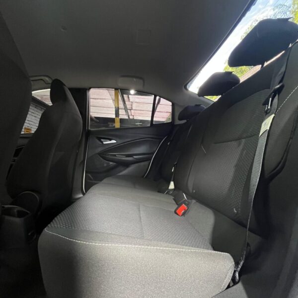 CHEVROLET ONIX LT MT 1.0CC 2023: imagen 18