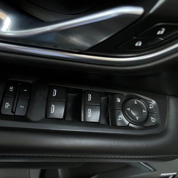 CHEVROLET TAHOE Z71 TP 5.3CC 2021: imagen 9