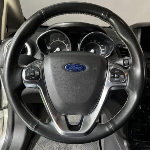 FORD FIESTA HATCHBACK TITANIUM TP 1.6CC 2015**: imagen 12