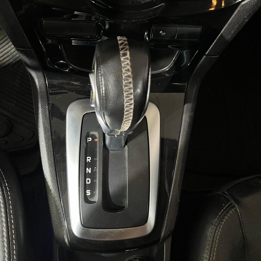 FORD FIESTA HATCHBACK TITANIUM TP 1.6CC 2015**: imagen 14