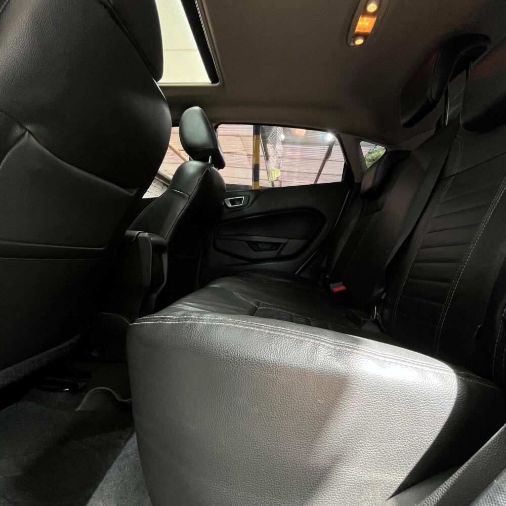FORD FIESTA HATCHBACK TITANIUM TP 1.6CC 2015**: imagen 18