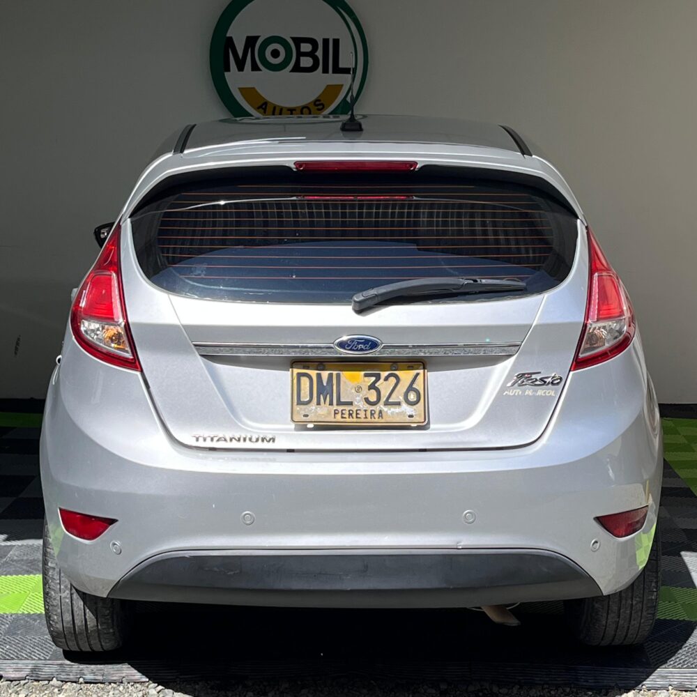 FORD FIESTA HATCHBACK TITANIUM TP 1.6CC 2015**: imagen 8