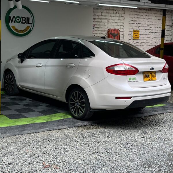 FORD FIESTA SPORTBACK TITANIUM TP 1.6CC 2017: imagen 9
