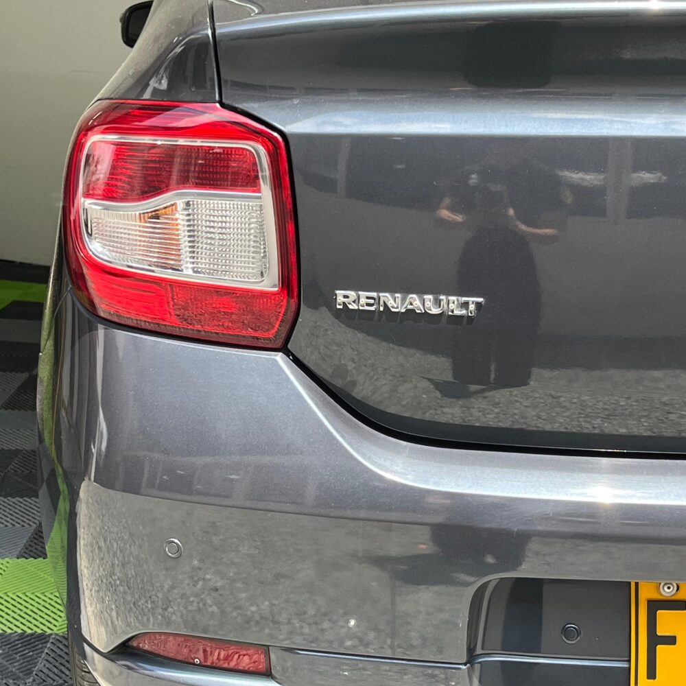  RENAULT LOGAN AUTHENTIQUE MT 1.6CC 2019**: imagen 10