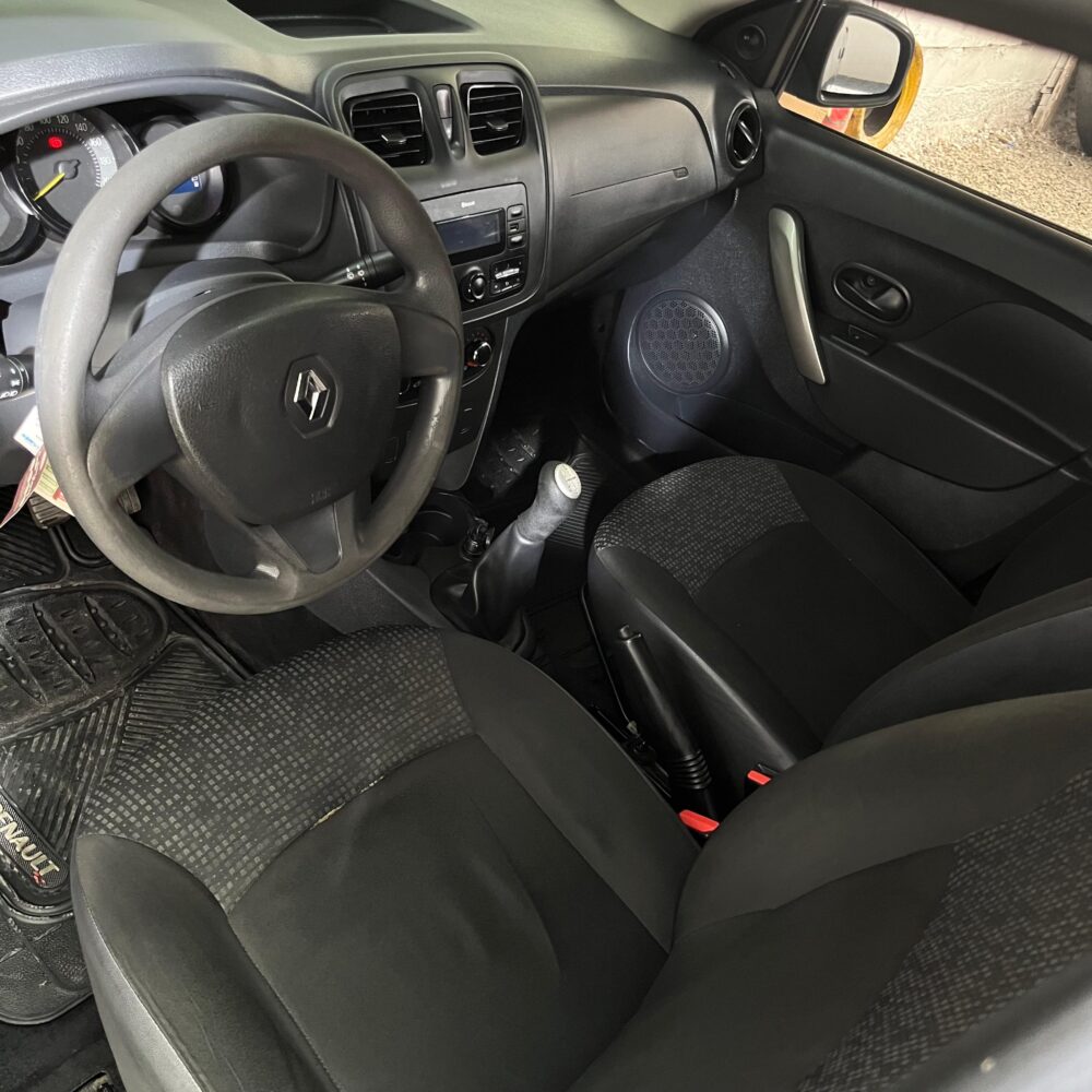 RENAULT LOGAN AUTHENTIQUE MT 1.6CC 2019**: imagen 15