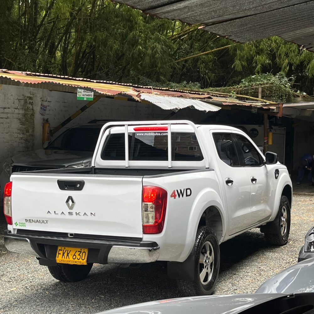 RENAULT ALASKAN CARGO MT 2.5CC TD 4X4 2020: imagen 7