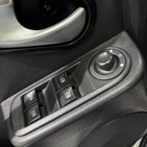 RENAULT DUSTER INTENS MT 2.0CC 4X4 2020: imagen 11