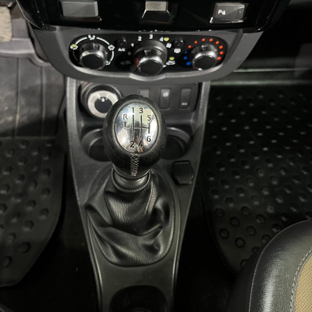 RENAULT DUSTER INTENS MT 2.0CC 4X4 2020: imagen 14