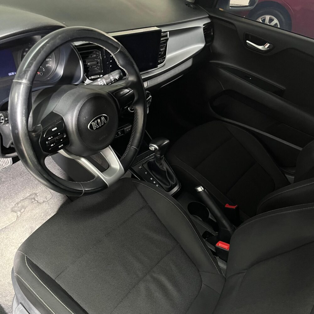KIA RIO VIBRANT TP 1.4CC 2020** : imagen 15