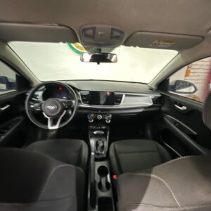 KIA RIO VIBRANT TP 1.4CC 2020** : imagen 16