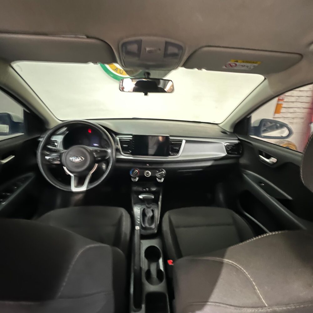 KIA RIO VIBRANT TP 1.4CC 2020** : imagen 16