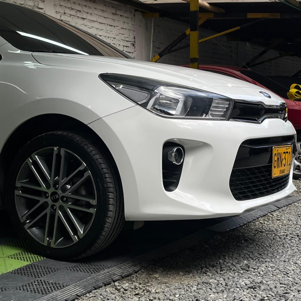 KIA RIO VIBRANT TP 1.4CC 2020** : imagen 5