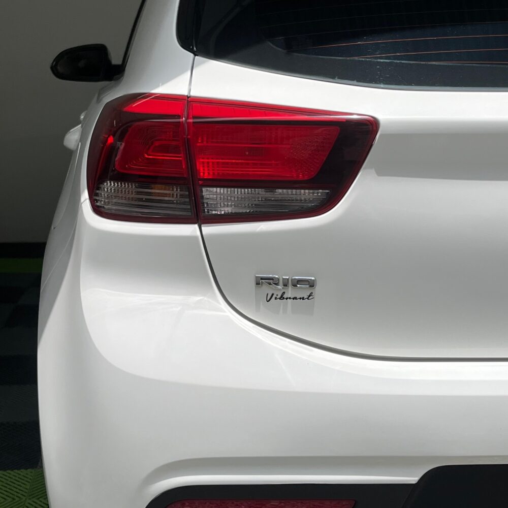 KIA RIO VIBRANT TP 1.4CC 2020** : imagen 10