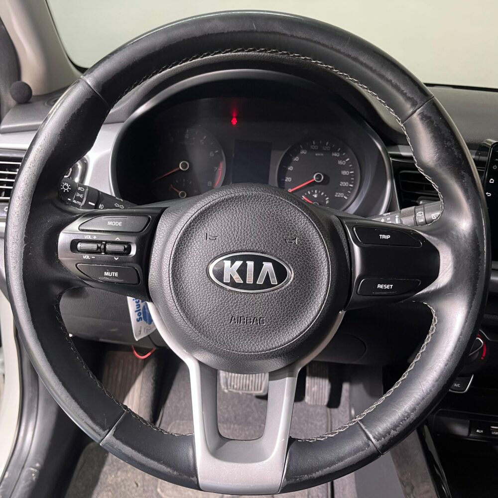KIA RIO VIBRANT TP 1.4CC 2020** : imagen 12