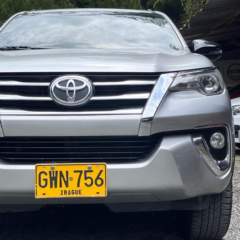 TOYOTA FORTUNER 2.8L SRV TP 2.8CC 4X4 2020: imagen 6