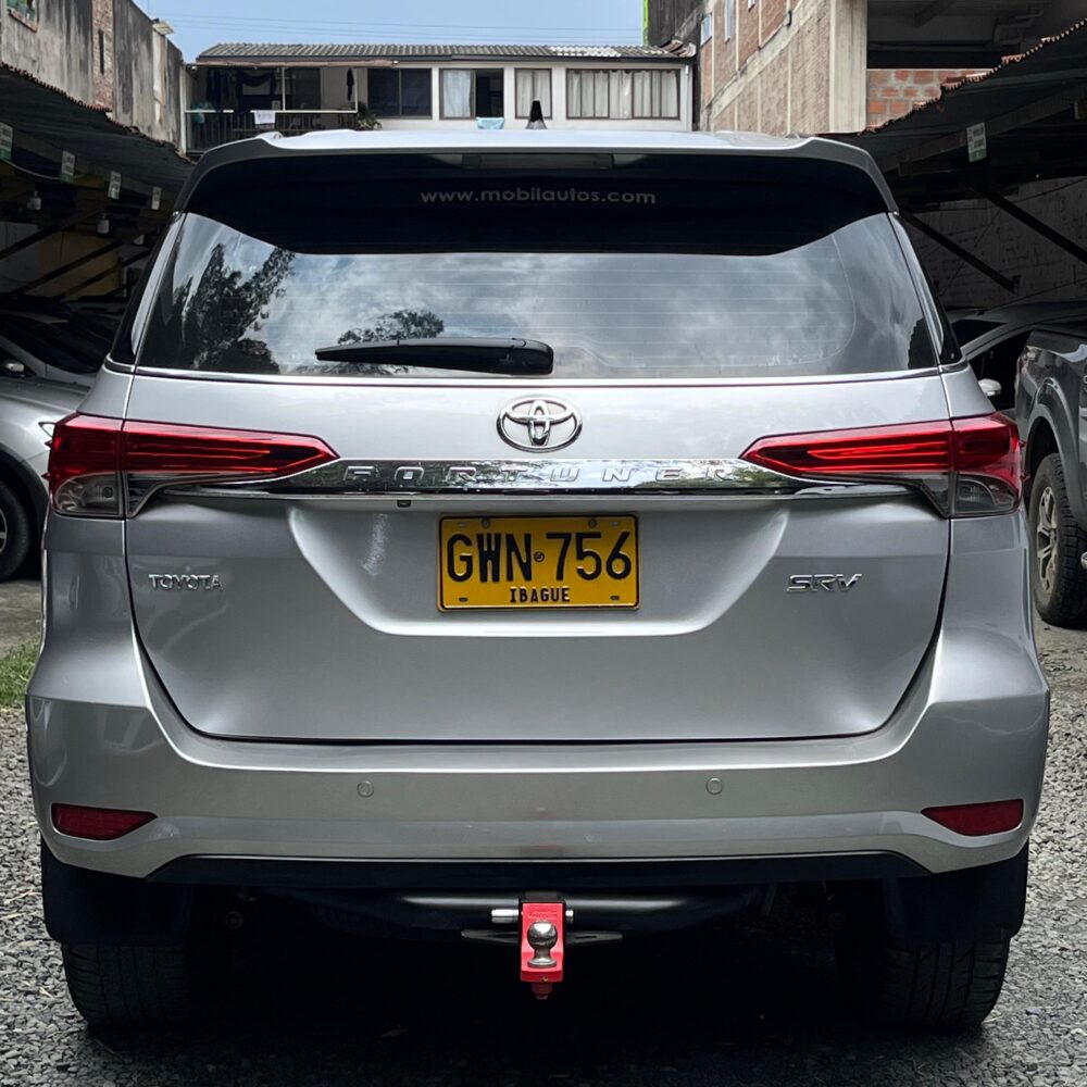 TOYOTA FORTUNER 2.8L SRV TP 2.8CC 4X4 2020: imagen 8