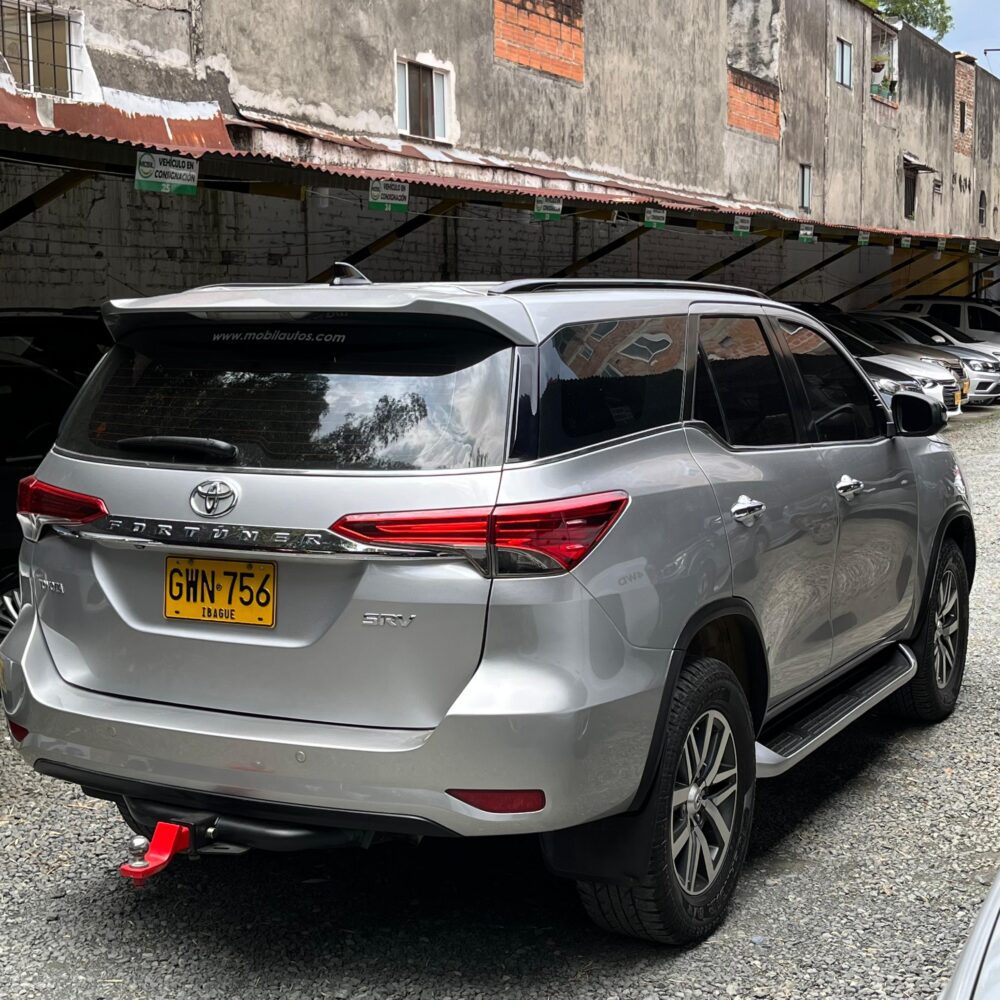 TOYOTA FORTUNER 2.8L SRV TP 2.8CC 4X4 2020: imagen 7