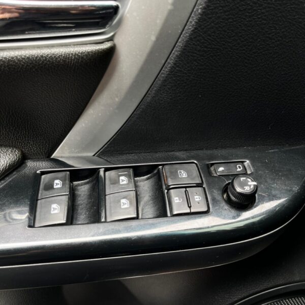 TOYOTA FORTUNER 2.8L SRV TP 2.8CC 4X4 2020: imagen 11