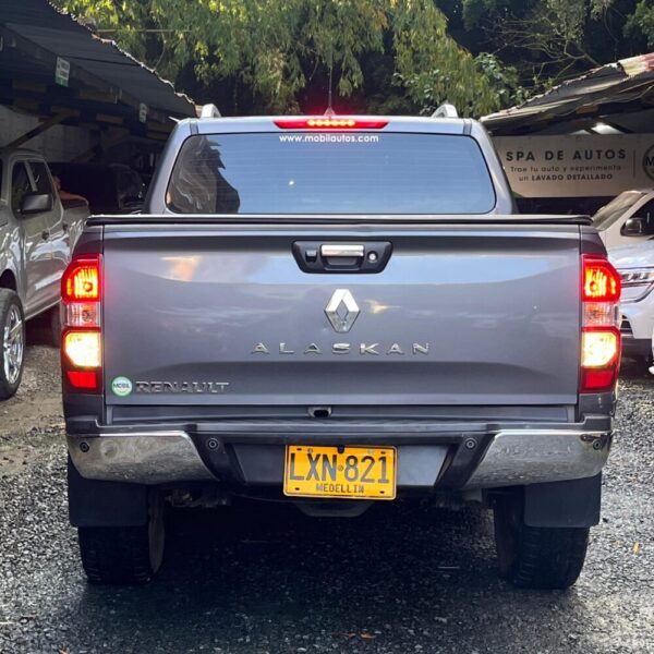 RENAULT ALASKAN INTENS AT 2.5CC 4X4 2023: imagen 8
