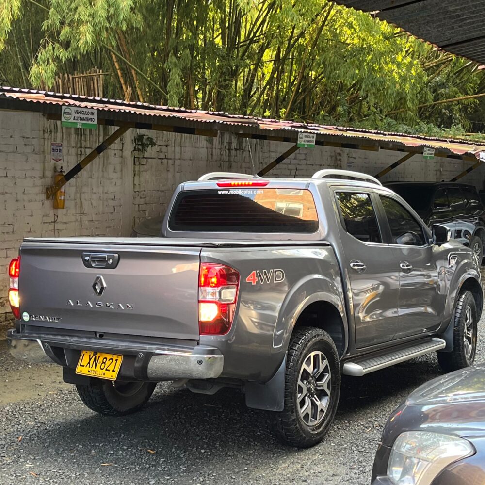 RENAULT ALASKAN INTENS AT 2.5CC 4X4 2023: imagen 7