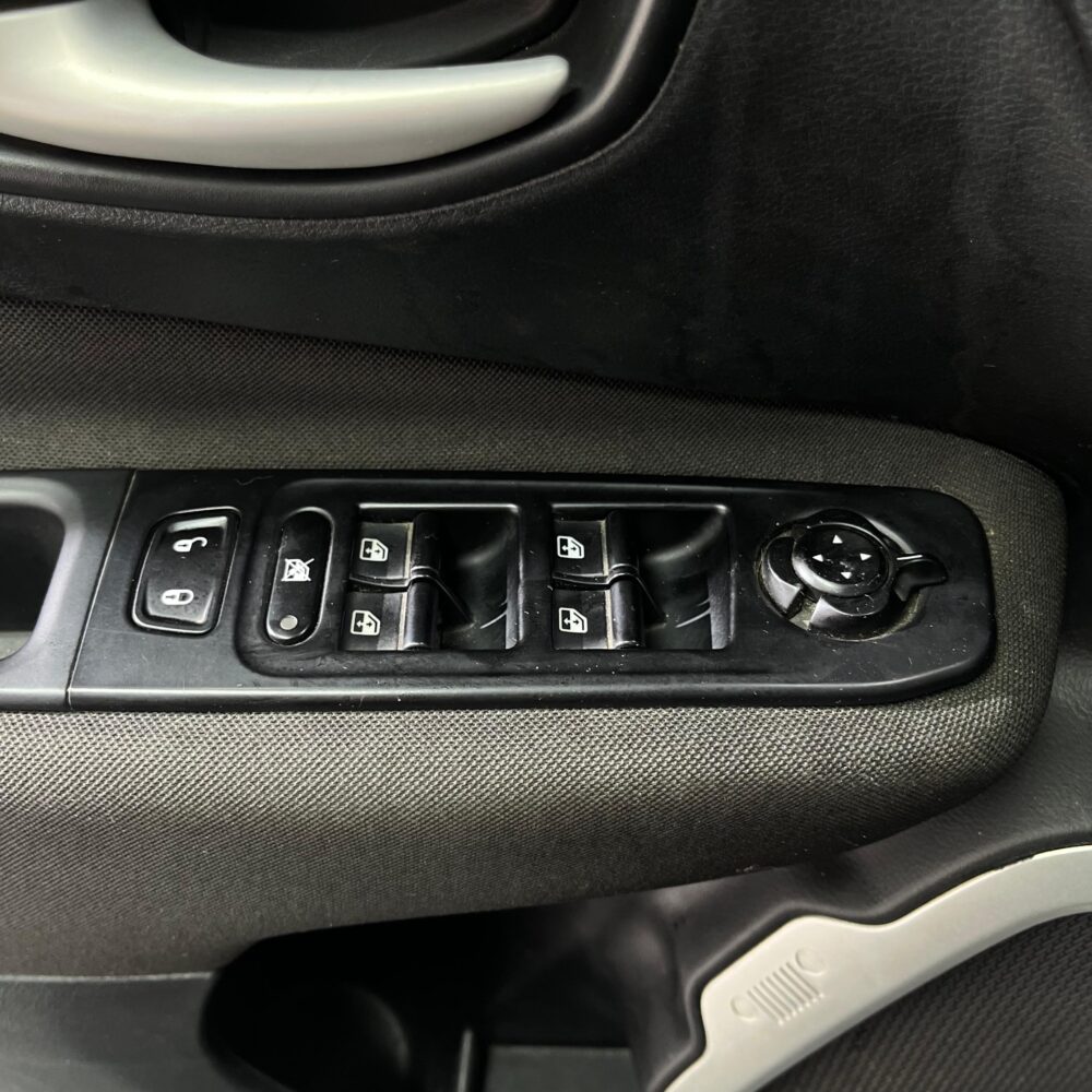 JEEP RENEGADE SPORT MT 1.8CC 2022: imagen 11