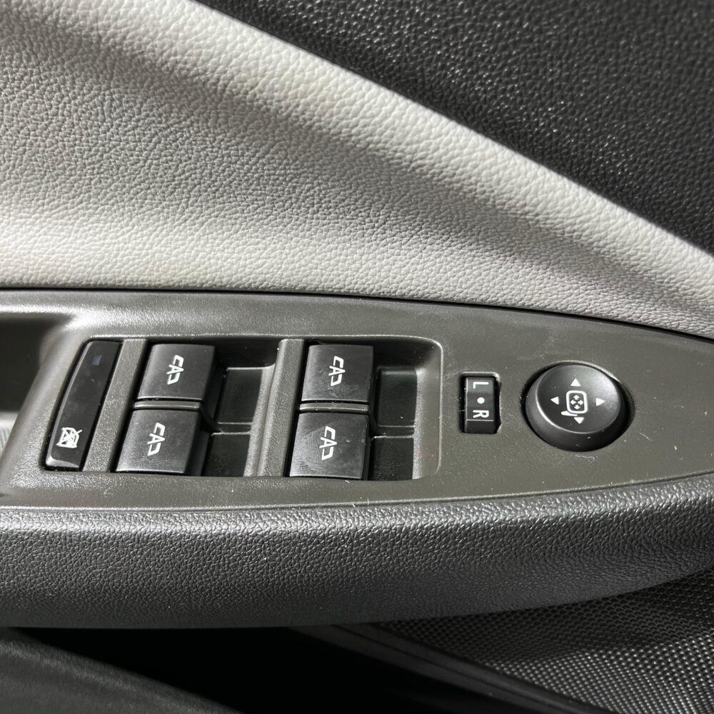 CHEVROLET ONIX PREMIER TP 1.0CC 2023: imagen 11