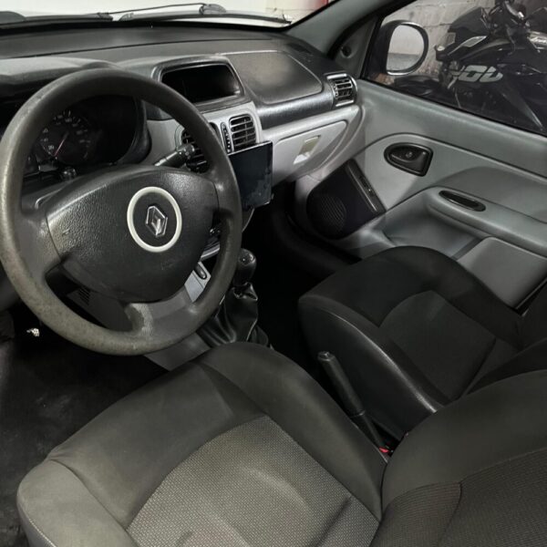 RENAULT CLIO III STYLE CA MT 1.2CC 2017 : imagen 15