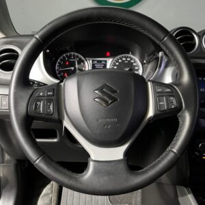 SUZUKI VITARA GL AT 1.6CC 4X2 2017**: imagen 12