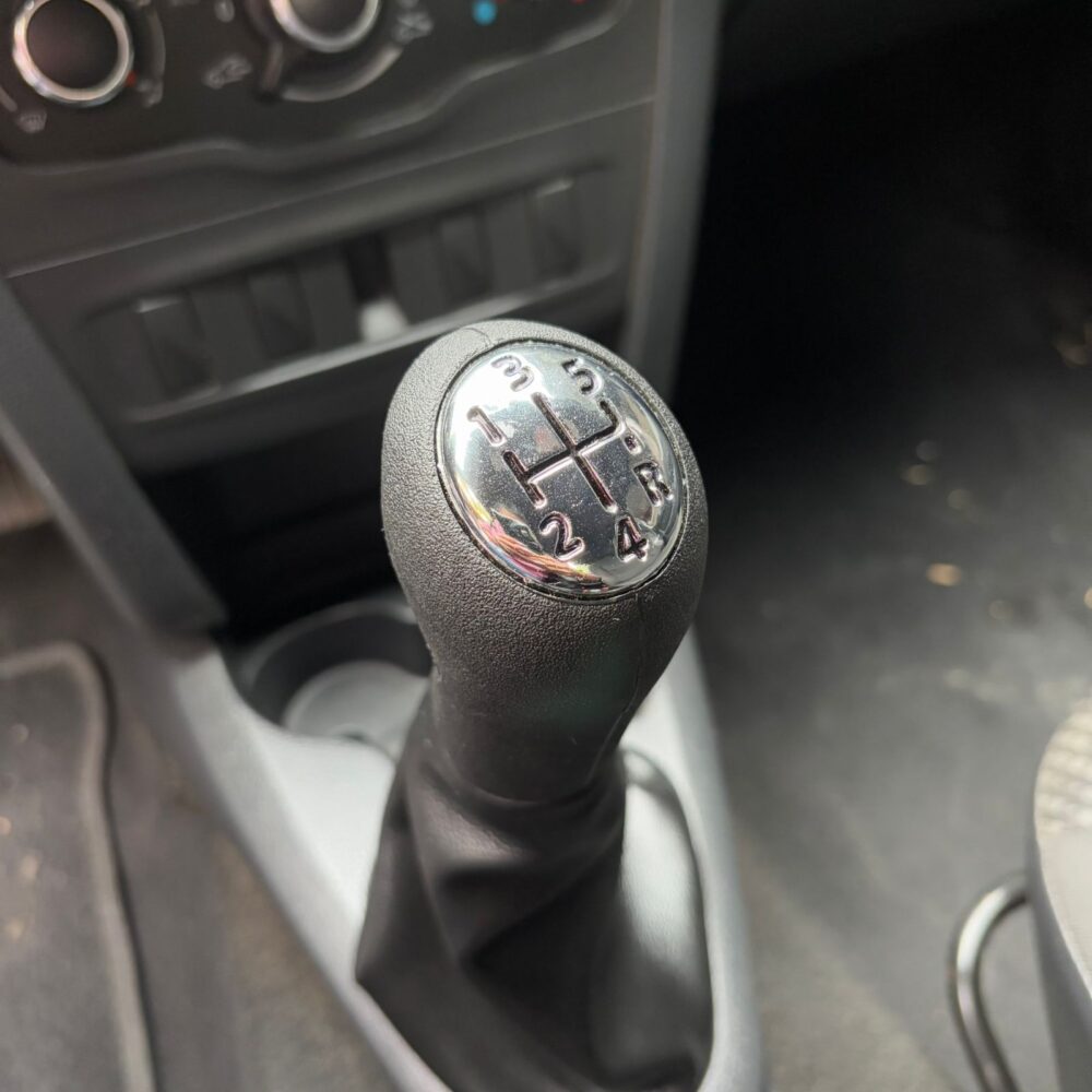 RENAULT LOGAN LIFE MT 1.6CC 2021 : imagen 9