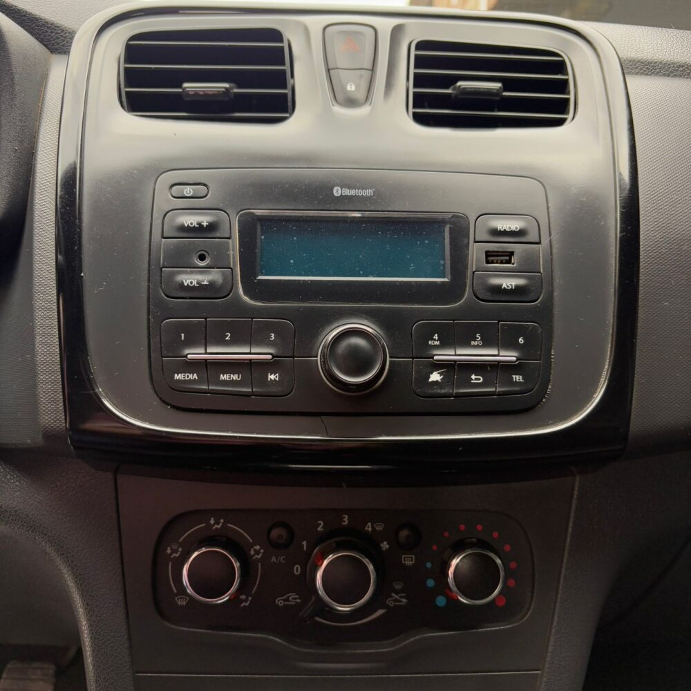 RENAULT LOGAN LIFE MT 1.6CC 2021 : imagen 8