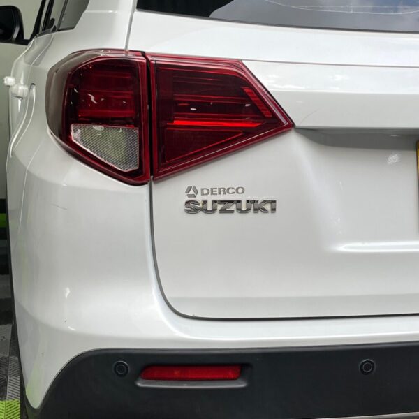SUZUKI VITARA GLX + ALL GRIP AT 1.4CC 2021**: imagen 10