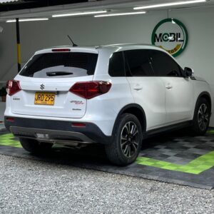 SUZUKI VITARA GLX + ALL GRIP AT 1.4CC 2021**: imagen 7
