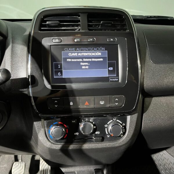 RENAULT KWID OUTSIDER MT 1.0CC 2021: imagen 12
