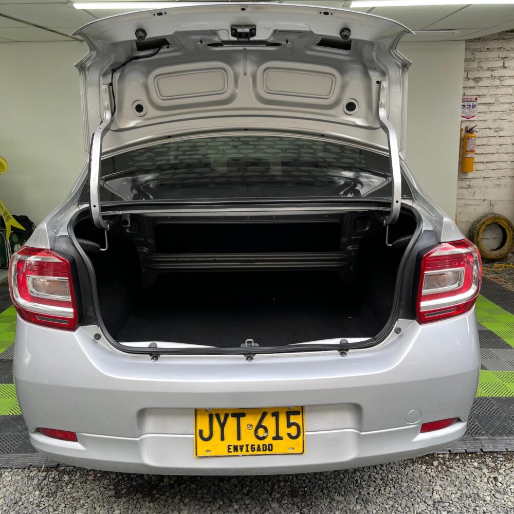 RENAULT LOGAN LIFE + MT 1.6CC 2022: imagen 19