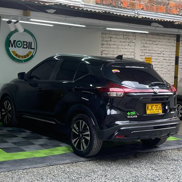 NISSAN KICKS ADVANCE MT 1.6CC 2023: imagen 9