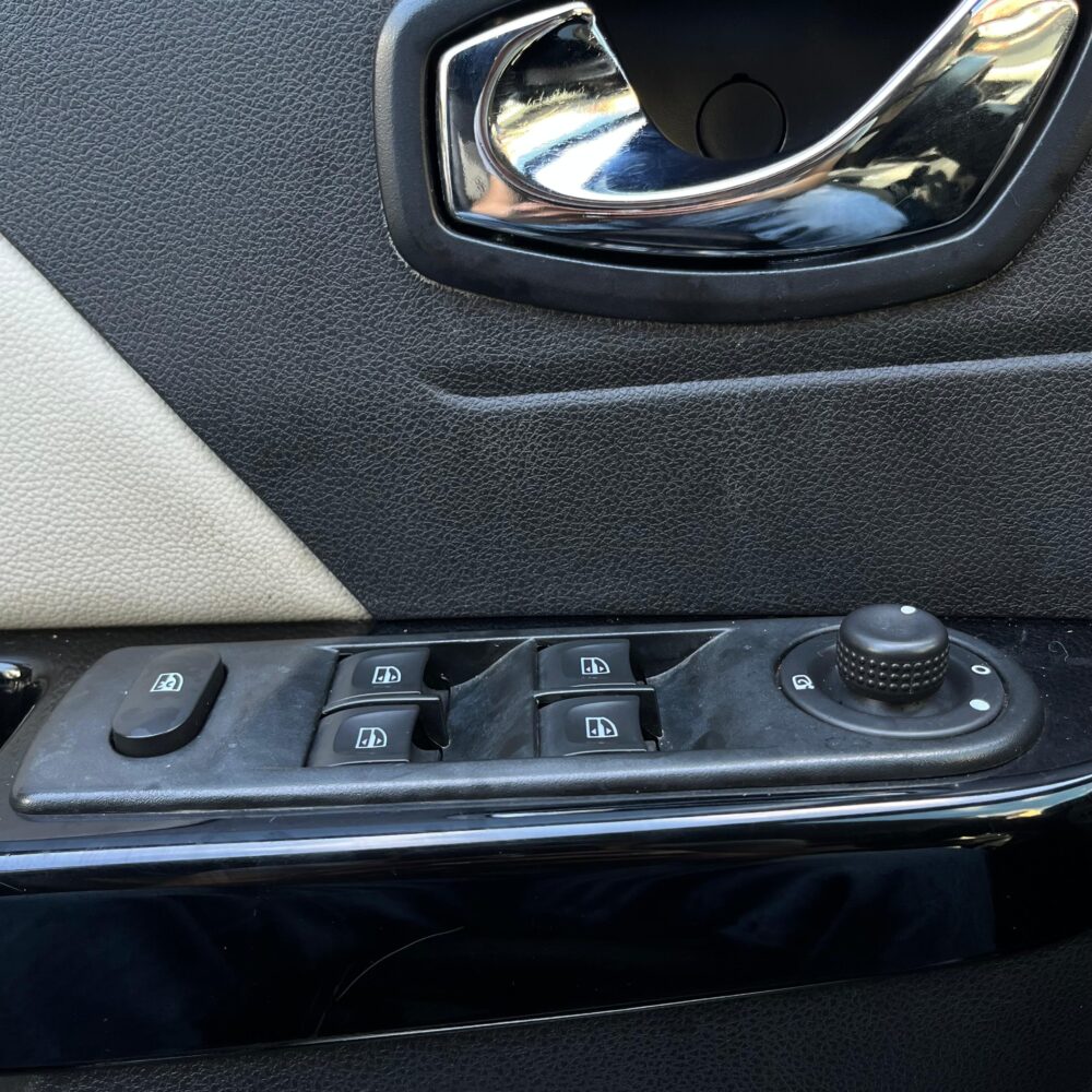 RENAULT CAPTUR INTENS TP 2.0CC 2019**: imagen 10