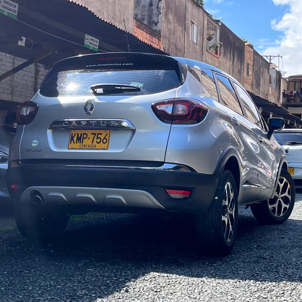 RENAULT CAPTUR INTENS TP 2.0CC 2019**: imagen 6
