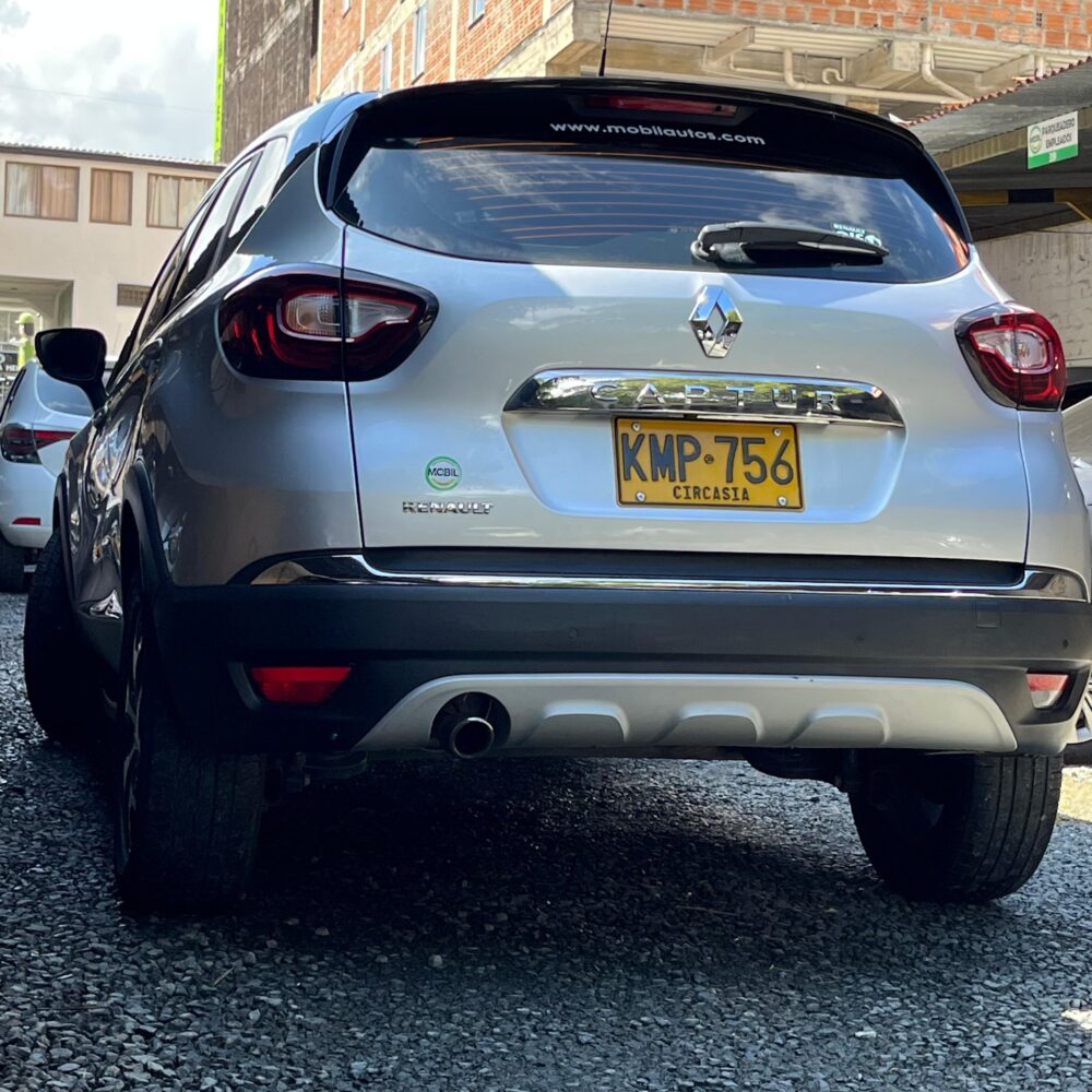 RENAULT CAPTUR INTENS TP 2.0CC 2019**: imagen 8