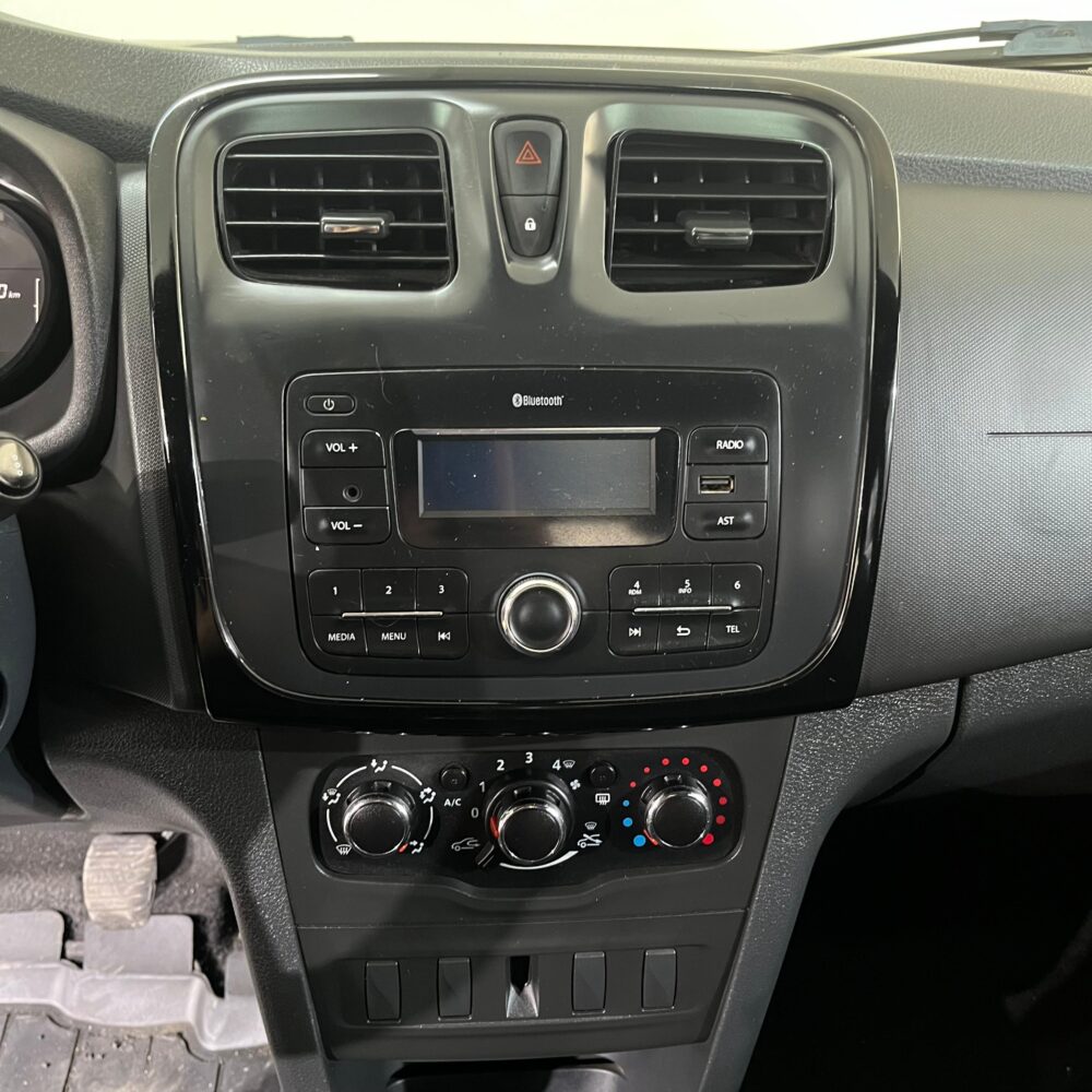 RENAULT LOGAN LIFE MT 1.6CC 2022 : imagen 13