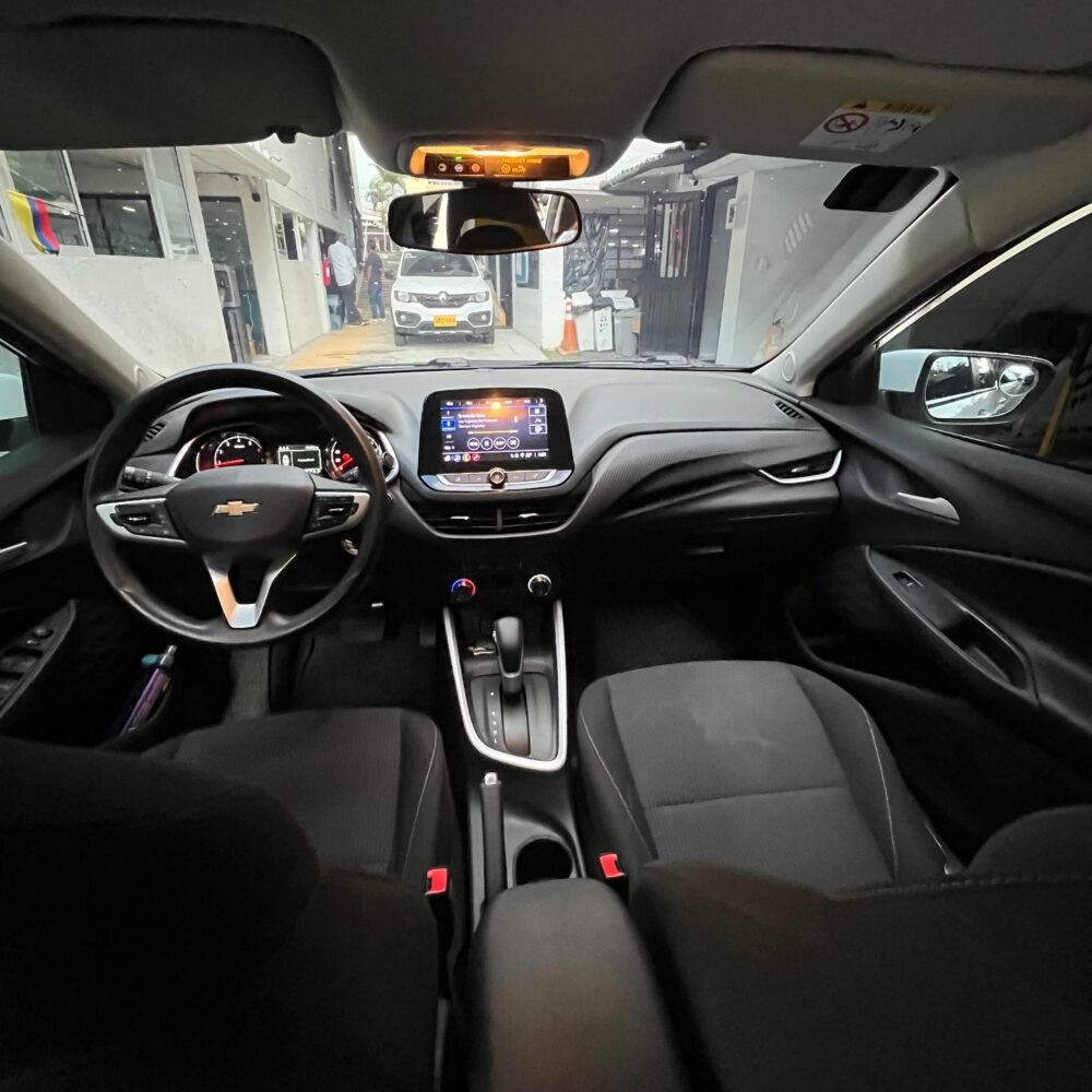 CHEVROLET ONIX LTZ TP 1.0CC 2023**: imagen 15