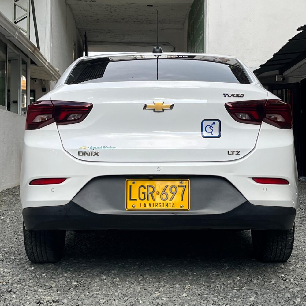 CHEVROLET ONIX LTZ TP 1.0CC 2023**: imagen 7