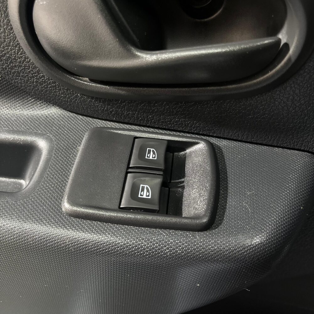 RENAULT LOGAN LIFE MT 1.6CC 2023 : imagen 11