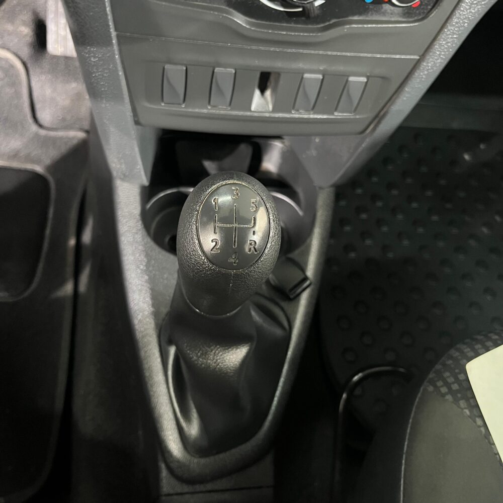 RENAULT LOGAN LIFE MT 1.6CC 2023 : imagen 14