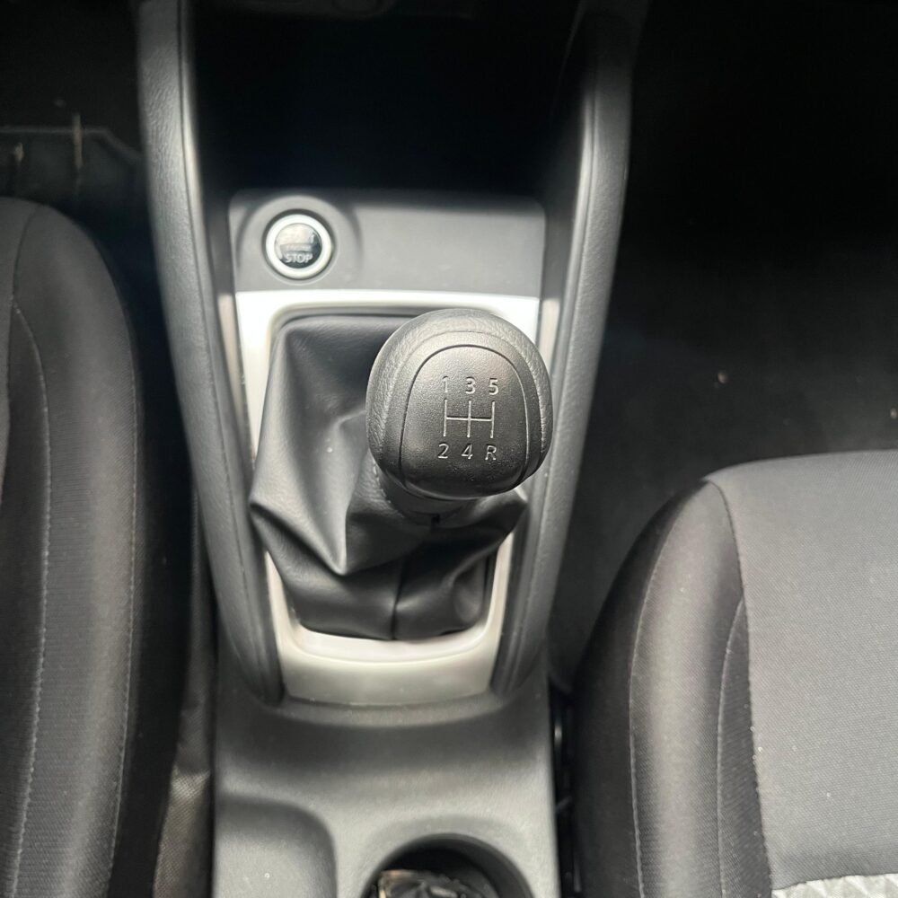NISSAN VERSA ADVANCE MT 1.6CC 2024: imagen 13