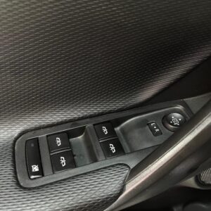 CHEVROLET TRACKERTURBO LT MT 1.2CC 2023: imagen 11