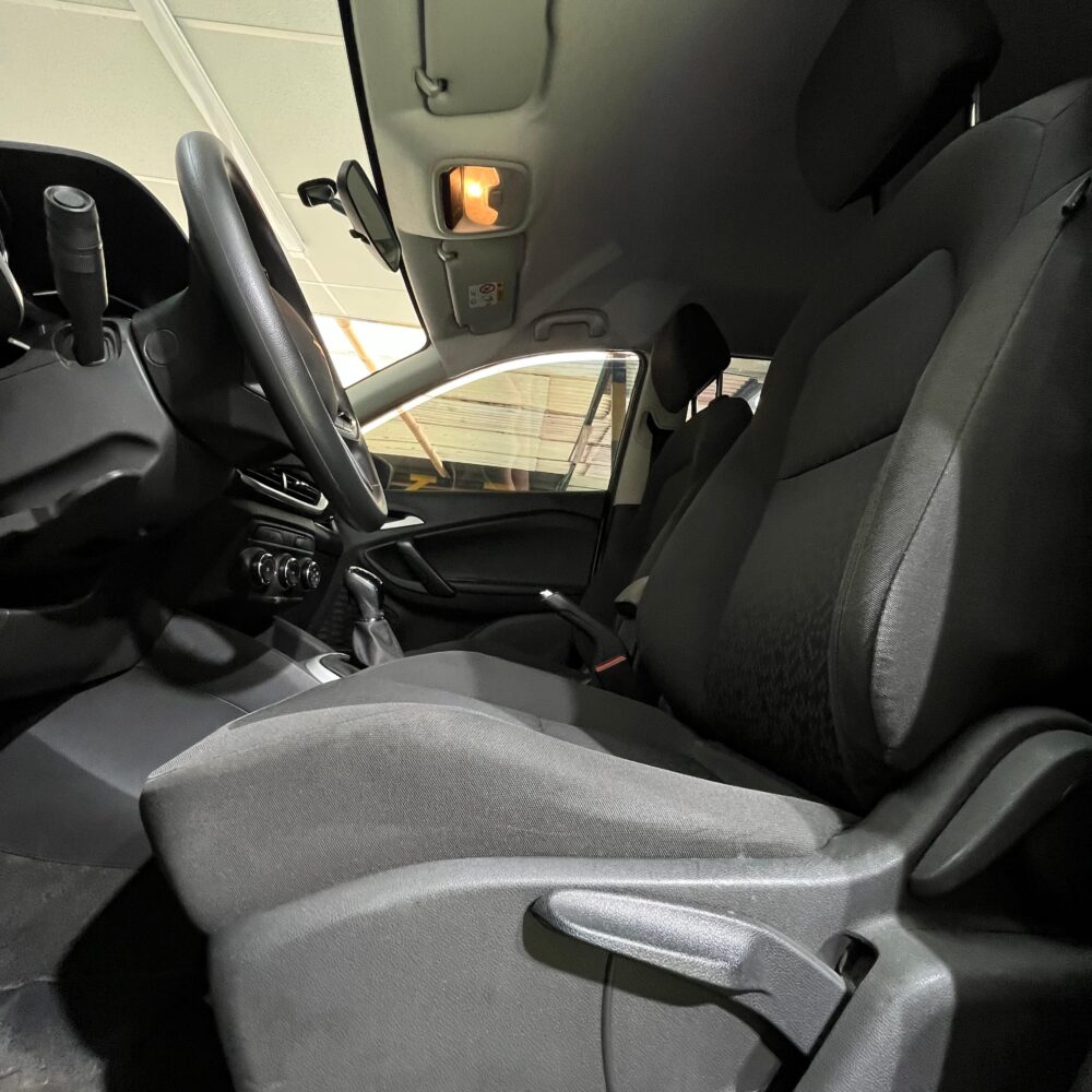 CHEVROLET TRACKERTURBO LT MT 1.2CC 2023: imagen 17