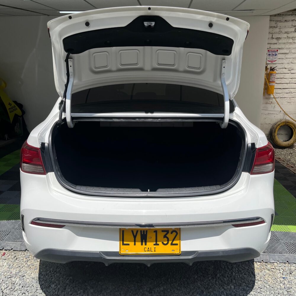 KIA RIO ZENITH TP 1.4CC 2024 : imagen 19