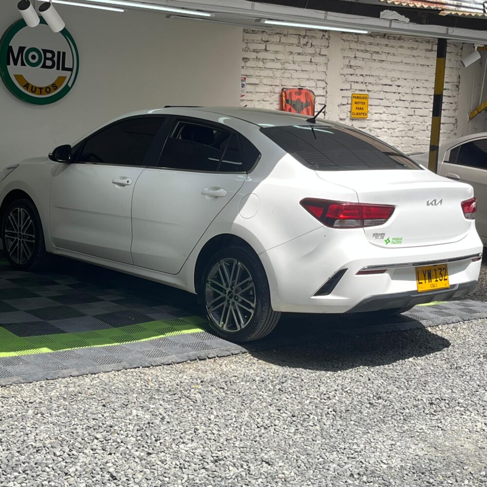 KIA RIO ZENITH TP 1.4CC 2024 : imagen 9
