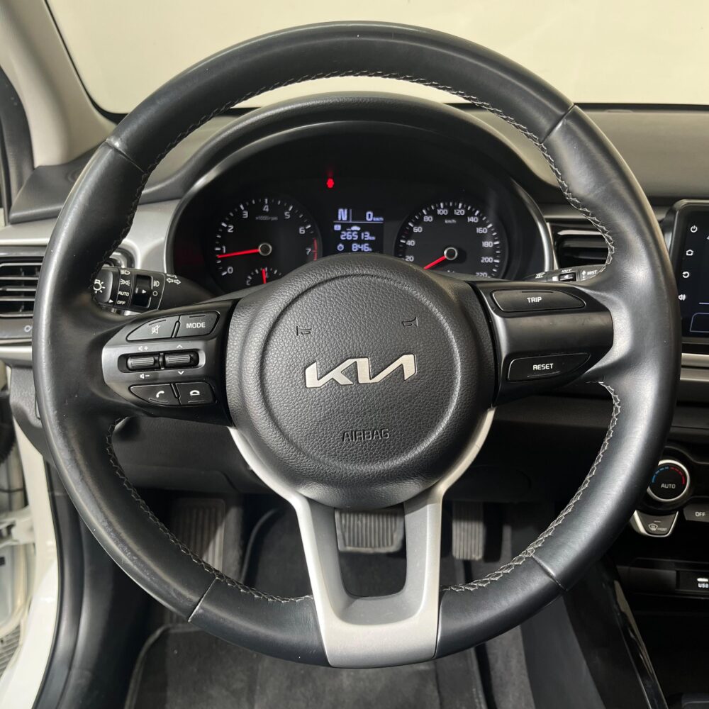 KIA RIO ZENITH TP 1.4CC 2024 : imagen 12