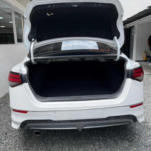NISSAN SENTRA B18 SR TP 2.0CC 2024: imagen 17